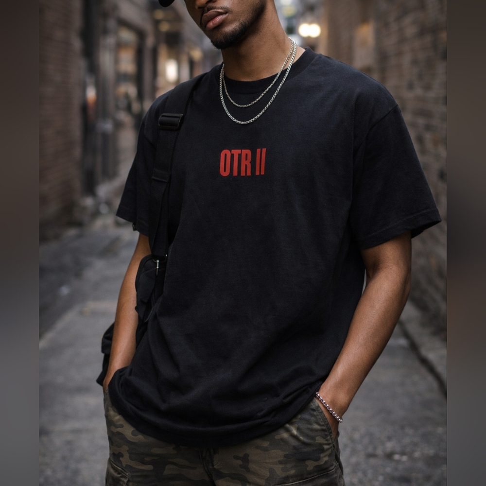 Beyoncé OTR II Tour Tee Shirt Size L Black Concert Merch On The Run II